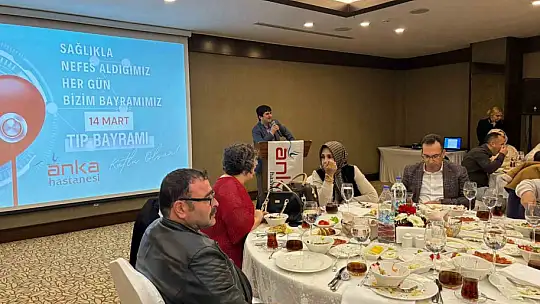 ANKA hekimleri Tıp Bayramı'nda yemekte bir araya geldi