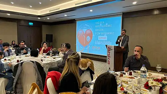 ANKA hekimleri Tıp Bayramı'nda yemekte bir araya geldi
