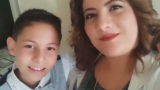 Anne-oğuldan geriye birlikte çektirdikleri fotoğraf kaldı