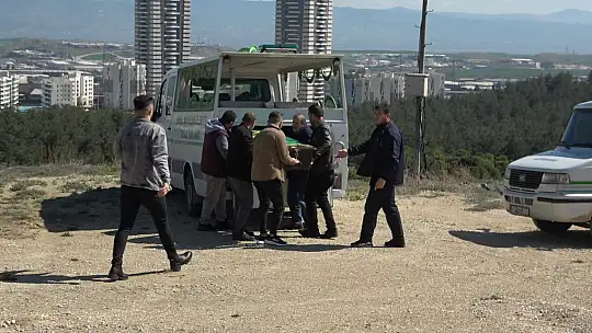 Denizli'de annesinin boğarak öldürdüğü Zeynep bebek son yolculuğuna uğurlandı