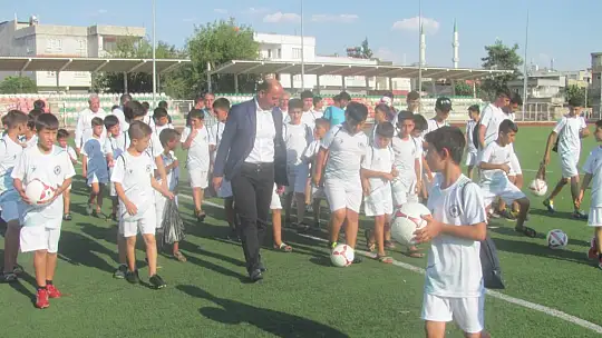 Araban Belediyesi futbol okulu açtı