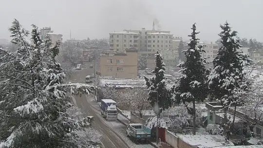 Araban'da 4 yıl aradan sonra yoğun kar yağışı sevinci
