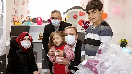 Araban Kaymakamlığı öksüz ve yetimlerin yüzünü güldürmeye devam ediyor