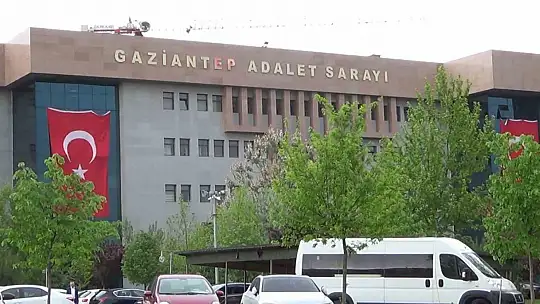 Asansörde bıçaklı taciz davasının ilk duruşması görüldü