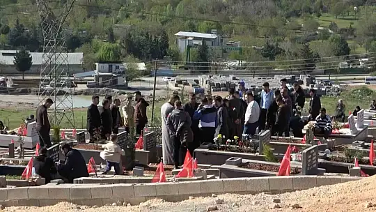 Asrın felaketinin vurduğu bölgede buruk bayram