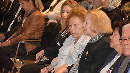 Atatürk, Gaziantep Kolej Vakfı'nda özlem ve sevgiyle anıldı