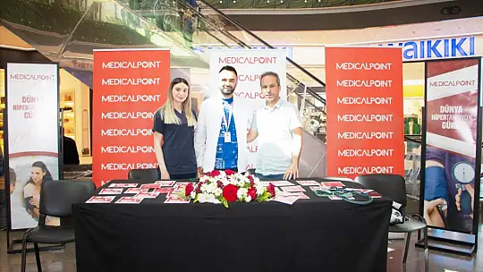 AVM'de hipertansiyon standı