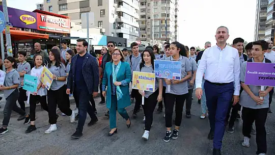 Avrupa Hareketlilik Haftasının son gününde farkındalık yürüyüşü