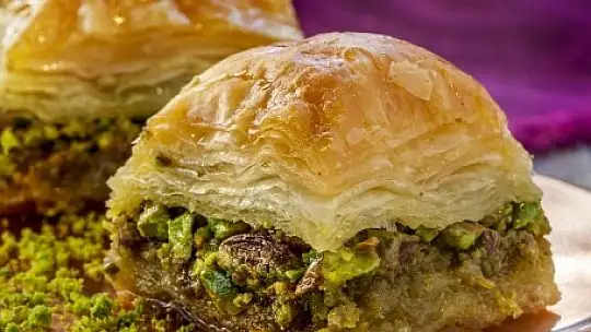 Ayasofya'daki ilk Cuma'da Antep baklavası ikram edilecek