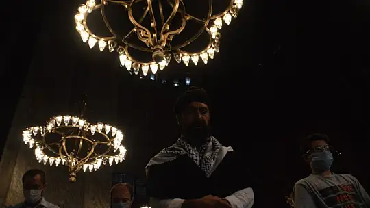 Ayasofya Camii'nde ilk sabah namazı kılındı