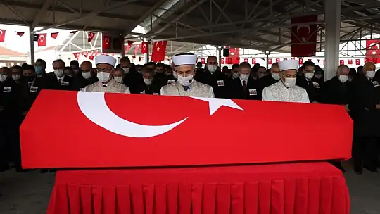 Aynı gün kaçırıldılar, birlikte defnedildiler