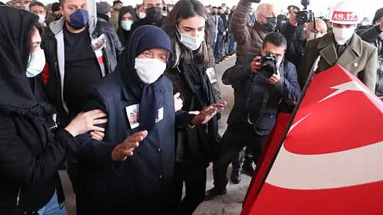 Aynı gün kaçırıldılar, birlikte defnedildiler