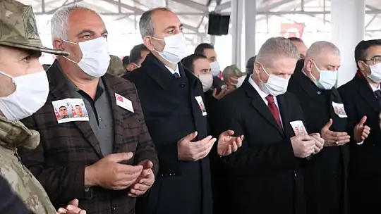 Aynı gün kaçırıldılar, birlikte defnedildiler