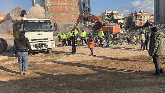 Ayşe Mehmet Polat Sitesi'nin müteahhidi tutuklandı