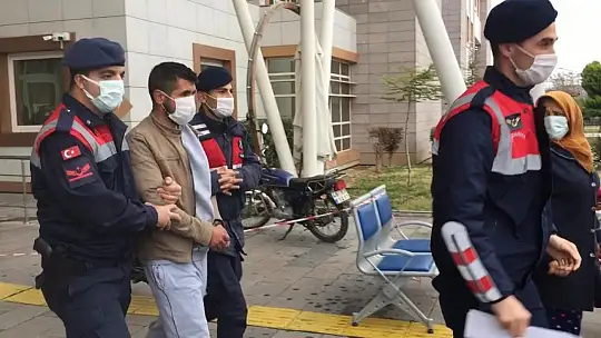 Babası ve babaannesini öldüren genç adliyeye sevk edildi
