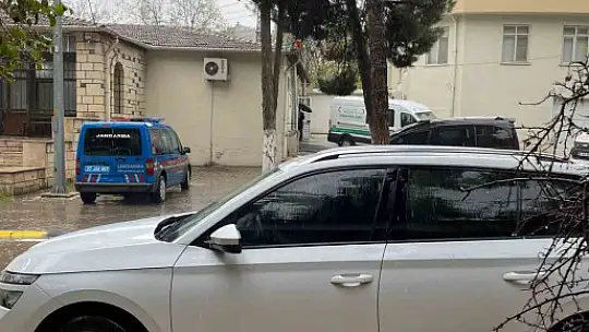Babasının kullandığı traktörün altında kalan 4 yaşındaki çocuk hayatını kaybetti