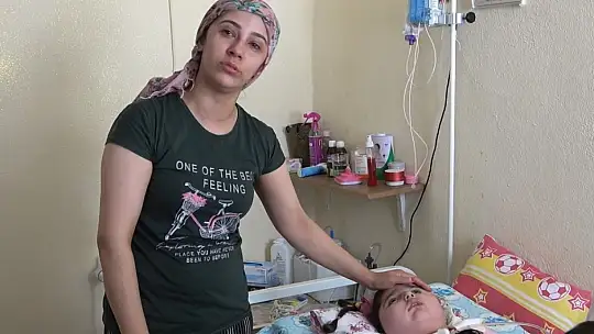 Bademcik ameliyatından sonra bitkisel hayata giren minik kızın yaşam mücadelesi