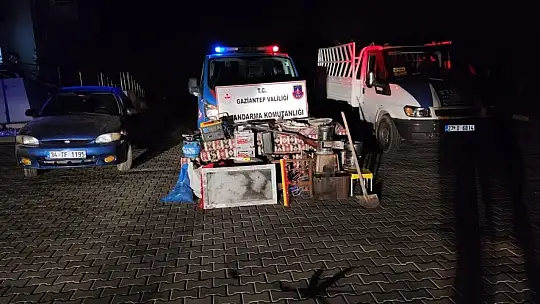 Bağ evini boşalttılar, önce kameraya sonra jandarmaya yakalandılar