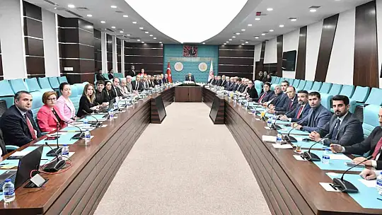 Bakan Bolat: 'Otomotiv sektöründe çok ciddi çürük elmalar var'