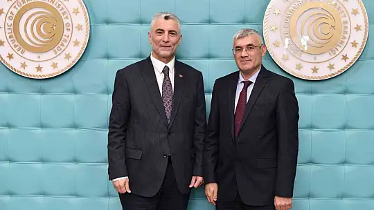 Bakan Bolat: 'Otomotiv sektöründe çok ciddi çürük elmalar var'