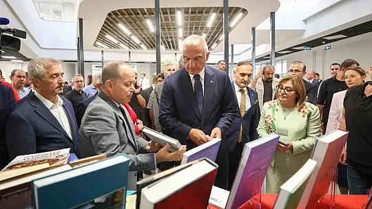 Bakan Ersoy, Münif Paşa 100. Yıl İl Halk Kütüphanesi'nin açılışını yaptı