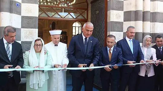 Bakan Ersoy, restorasyonu tamamlanan caminin açılışını yaptı