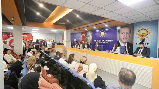 Bakan Kacır, Gaziantep'te AK Partililerle bir araya geldi