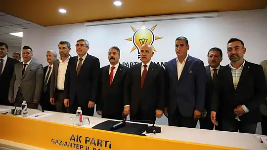 Bakan Kirişci: '2023 gibi önemli bir dönemece yaklaşıyoruz. Bu sadece bir seçim değil, Türkiye'nin yüzyılı olacak'