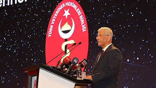 Bakan Kirişci: 'TURCOVAC aşısının kaşifinin bir veteriner hekim olduğunu kaç kişi biliyor'