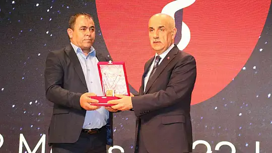 Bakan Kirişci: 'TURCOVAC aşısının kaşifinin bir veteriner hekim olduğunu kaç kişi biliyor'