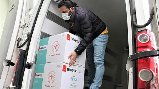 Bakan Koca duyurmuştu, yeni seri TURKOVAC aşılarının dağıtımı başladı