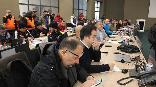 Bakan Kurum: 'Bu deprem nüfus itibarıyla 13,5 milyon vatandaşımızı etkiledi'