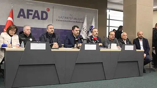 Bakan Kurum: 'Cumhuriyet tarihinin en büyük afet konut seferberliğini başlatmış olacağız'