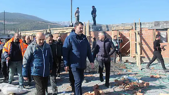 Bakan Kurum: 'Kalıcı konutlar için 10 ilde yer tespitleri yapılmış durumda'
