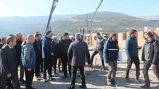 Bakan Kurum: 'Kalıcı konutlar için 10 ilde yer tespitleri yapılmış durumda'