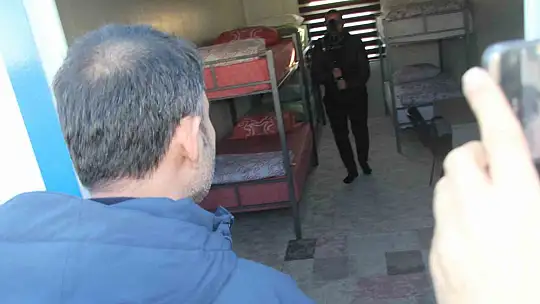 Bakan Kurum, İslahiye'deki konteyner kent çalışmalarını inceledi