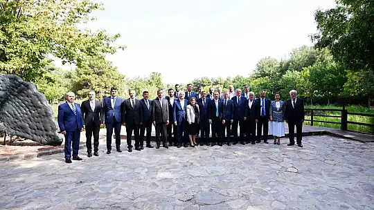 Bakan Muş, Dülük Tabiat Parkı'nı gezdi