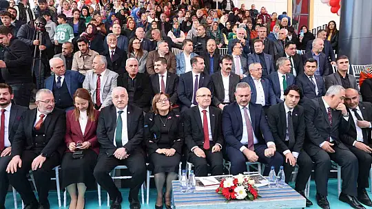 Bakan Şimşek'in katılımıyla 6 Şubat Gençlik Merkezi hizmete açıldı