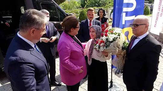 Bakan Yanık: 'Ülkemizin yüzde 9,7'sini 65 yaş ve üzeri nüfus oluşturuyor'