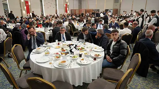Bakan Yerlikaya: 'Aziz şehitlerimizin, kahraman gazilerimizin emanetini ilelebet taşımaya devam edeceğiz'