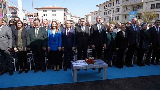 Bakan Yusuf Tekin: 'Bu merkez, Alev Alatlı misyonunun ve düşüncelerinin hayata geçmesine katkı sağlayacak'