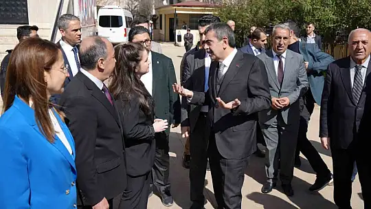 Bakan Yusuf Tekin: 'Okullarımızı eski zamanlarda olduğu gibi cıvıl cıvıl hale getireceğiz'