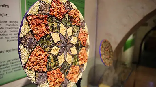 Baklagil çeşitleriyle mozaik yaptılar