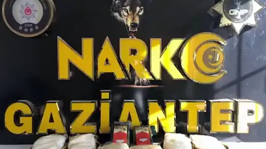 Bal paketlerine zulalanmış 5 kilo metamfetamin ele geçirildi