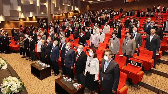Baraklar sempozyumu başladı