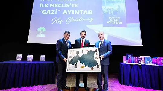 Başkan Fadıloğlu, 34. kültür-sanat eserini tanıttı