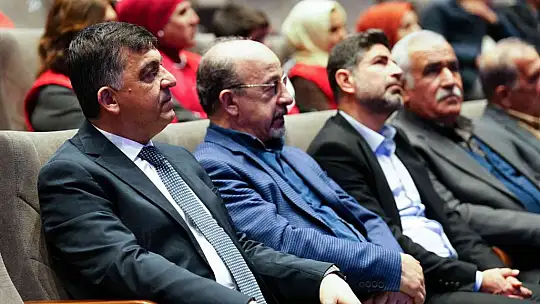 Başkan Fadıloğlu, 34. kültür-sanat eserini tanıttı