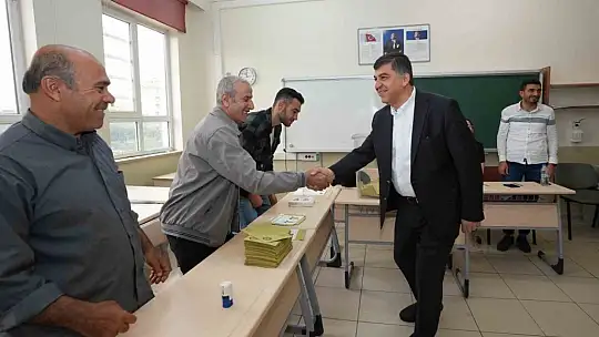 Başkan Fadıloğlu, oyunu kullandı