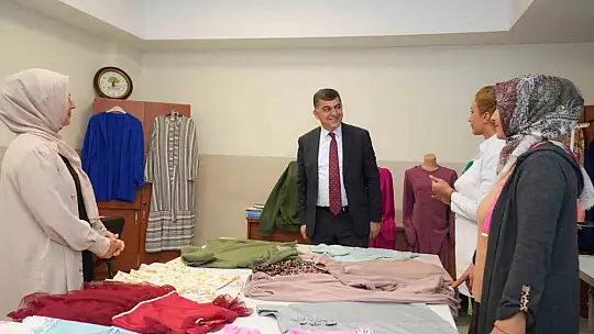 Başkan Fadıloğlu, üreten yetim anneleri ziyaret etti