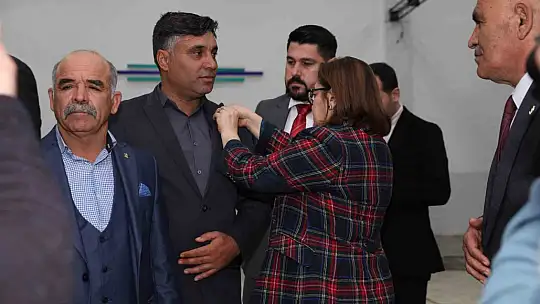 Başkan Şahin'in beyanname toplantısı sonrası flaş karar